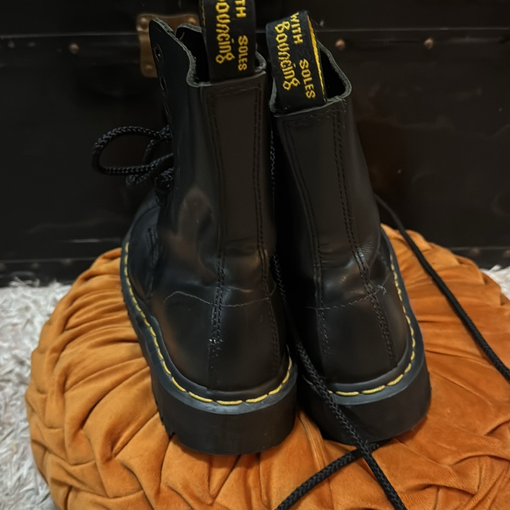 Dr. Martens Black Leather Boots with Yellow Stitching Steel Toe - Picture 4 of 10